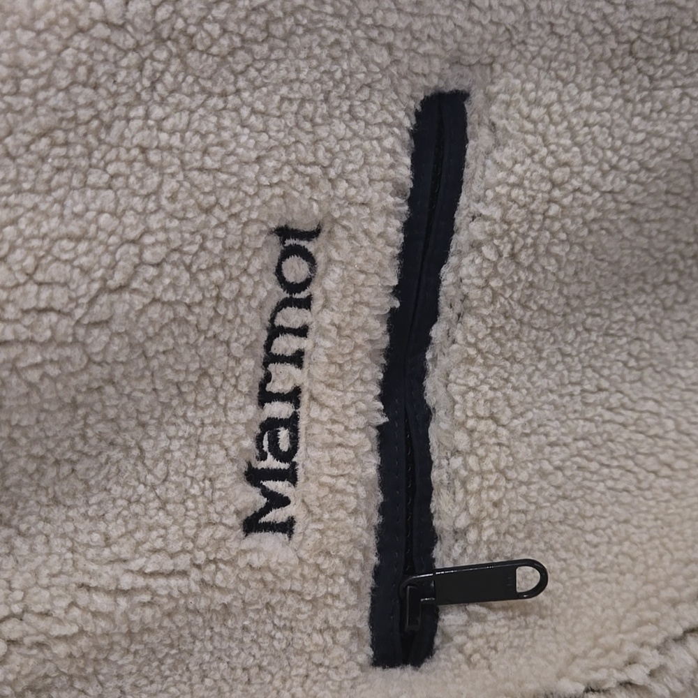 Vintage Marmot Deep Pile Fleece Vest! Excellent Used Condition! Size Medium! - Picture 4 of 4